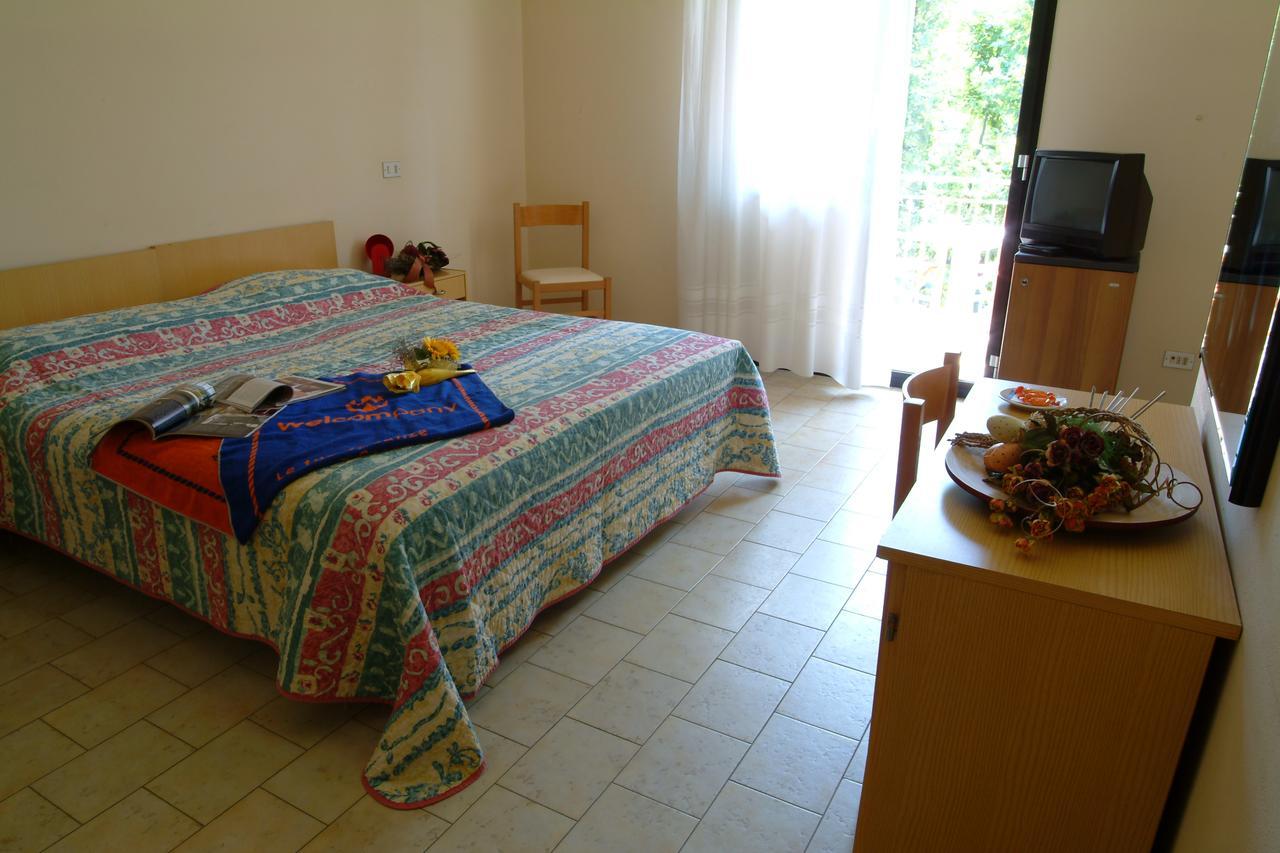 B&B Domus Mea Cesenatico Exterior photo